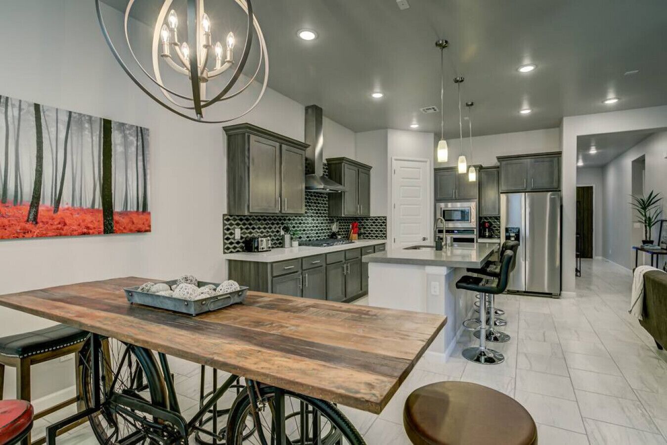 冰箱、微波炉、烤箱、炉灶