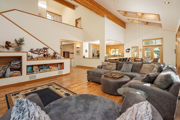 Smart TV, fireplace, foosball, books