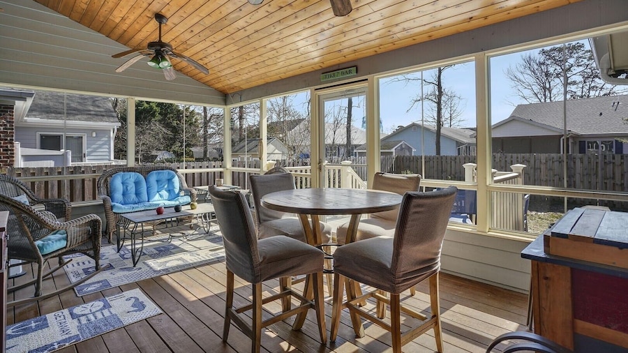 Family Tides - 311 139th Street 4 Bedroom Home by RedAwning