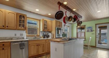 Family Tides - 311 139th Street 4 Bedroom Home by RedAwning