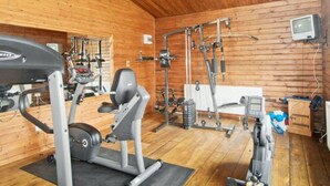 House, Multiple Beds | Fitness facility - 3-bed House in Neath With Pool, hot tub and Sauna (Neath)