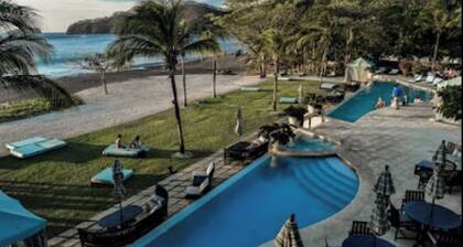 Beach Club Breeze Pacifico Costa Rica