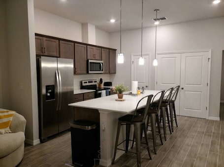 Fridge, microwave, oven, stovetop. Cozy home in Seminole Woods Palm Coast