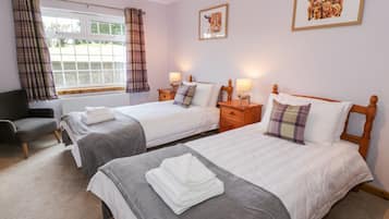 4 bedrooms, individually decorated, individually furnished, free WiFi