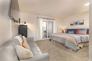 1 bedroom, free WiFi, bed sheets - Las Palmas Resort #1408 | All-Inclusive Amenities (Saint George)
