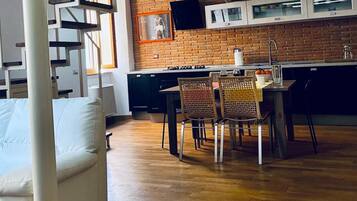 Apartment | 1 bedroom, desk