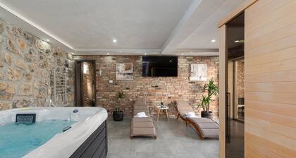 Lovely home in Gracac with sauna