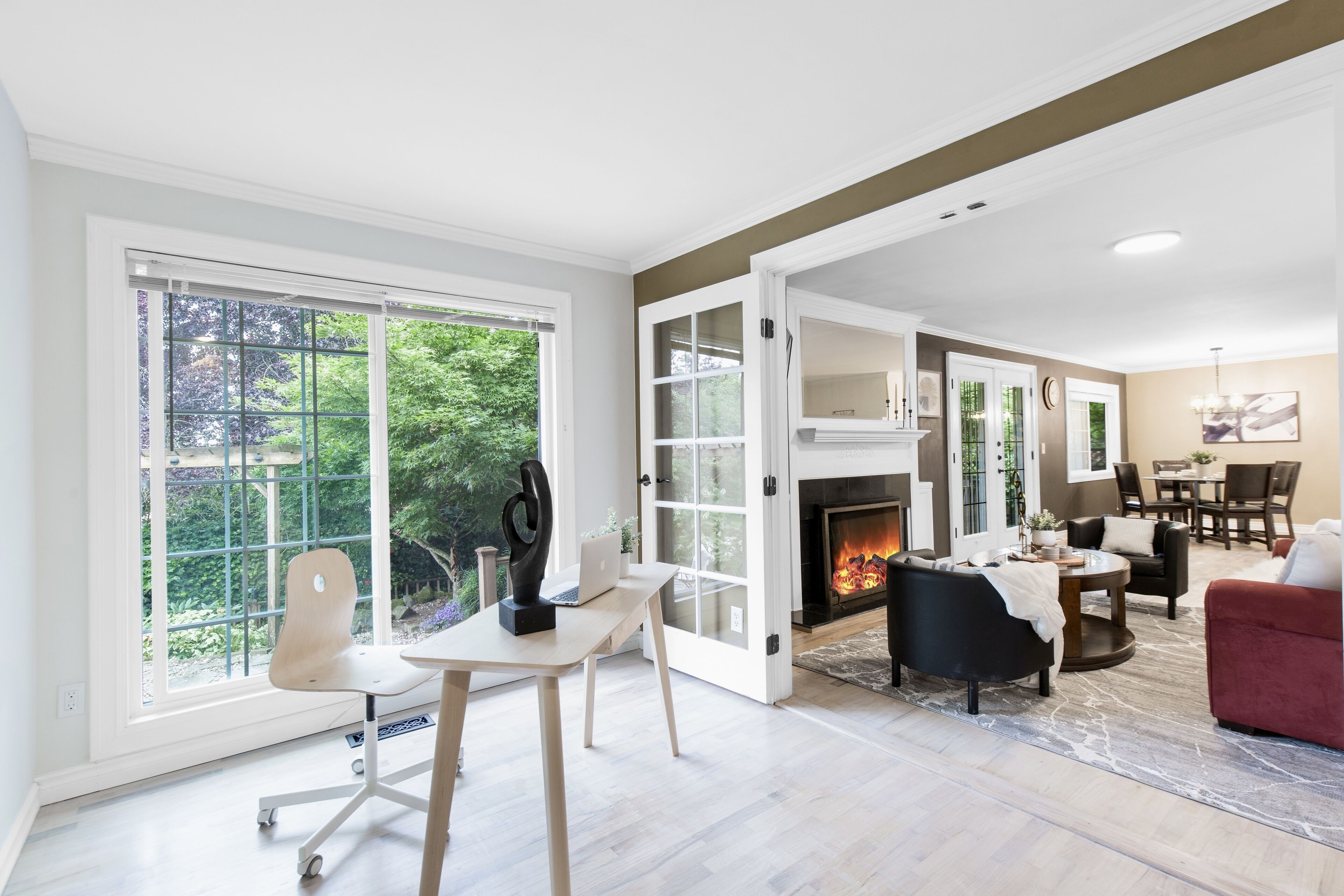 Cozy furnished 3-bedroom pet-friendly rambler in Bellevue