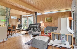 Tv, pejs, dvd-afspiller