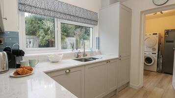 Lavavajillas, utensilios de cocina