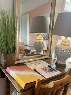 Apartment, Multiple Beds | Business center - Stunning 4-bed Apartment in Cambridge (Cambridge)