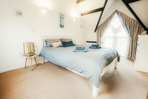 2 dormitorios, tabla de planchar con plancha, wifi y ropa de cama