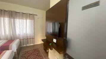 Comfort Suite, Garden View | 6 bedrooms, free WiFi