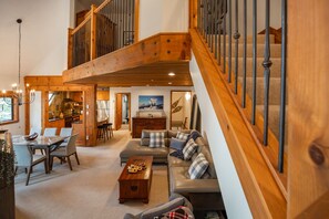 TV, fireplace - 3BR | Snowberry | King Bed | Wood Burning Fireplace | Large Kitchen | Near Gondola (Whistler)