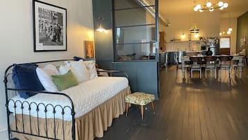 2 dormitorios, tabla de planchar con plancha, wifi y ropa de cama