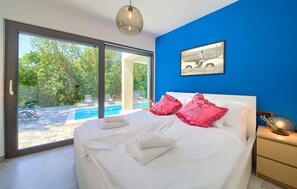 4 habitaciones, tabla de planchar con plancha y wifi gratis 