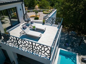 Terrace/patio - Villa Modruna with Pool and Wellness (Grižane)