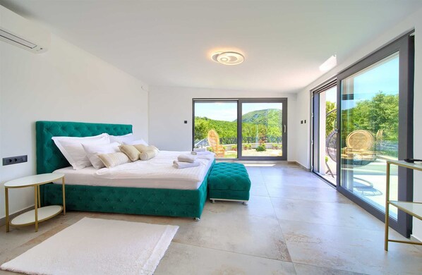 4 bedrooms, iron/ironing board, free WiFi, bed sheets - Villa Modruna with Pool and Wellness (Grižane)