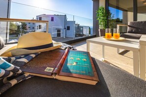 Property grounds - Apartment Sol 2, with balcony (Njivice)