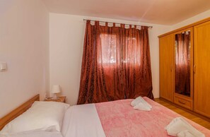 1 Schlafzimmer, Bügeleisen/Bügelbrett, kostenloses WLAN, Bettwäsche