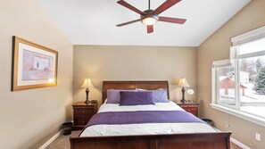 3 bedrooms, iron/ironing board, travel cot, WiFi