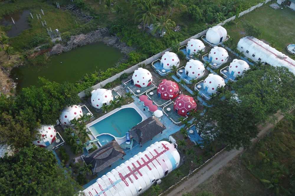 Binubusan Beach Hotel & Resort