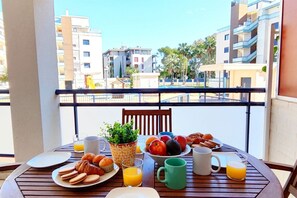 Outdoor dining - Appartment Sueños del Mar II by DENIA COSTA (Denia)