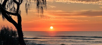 Essence Peregian Beach Resort - Kamala 3 Bedroom Luxury Home