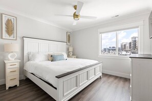 2 Schlafzimmer, Schreibtisch, kostenloses WLAN, BettwÀsche