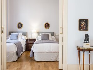 2 Schlafzimmer, Bügeleisen/Bügelbrett, Internetzugang, Bettwäsche