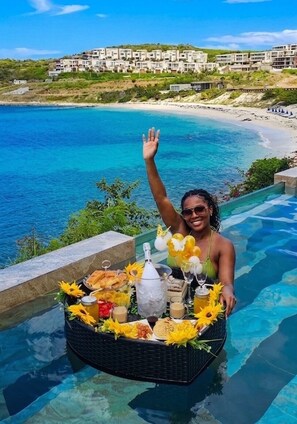 Outdoor pool - Condostmaarten appartment  right on the sea (Adults Only) (Sint Maarten)