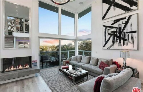 Living the Dream By the Beach-minutes away