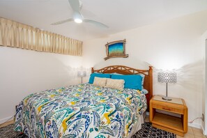 1 bedroom, WiFi, bed sheets - The Pi Life: Ocean Views + Walk to Beach (Kihei)