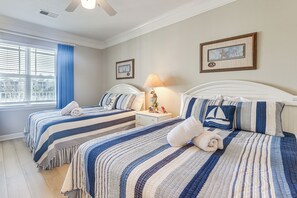 2 bedrooms, desk, iron/ironing board, WiFi