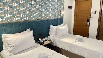 Standard-Zweibettzimmer | Rezeption