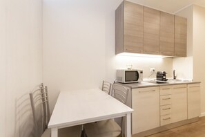 Dining - S.Maria Valle Apartment 2 (Milano)