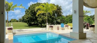 A secure Luxury, filled with sun, sea, wildlife,18-hole championship golf course