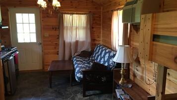 Smart-TV, DVD-Player, Bücher