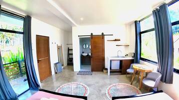 Studiosvit Superior - 2 dubbelsÀngar | DuntÀcken, individuell inredning, unika möbler och skrivbord