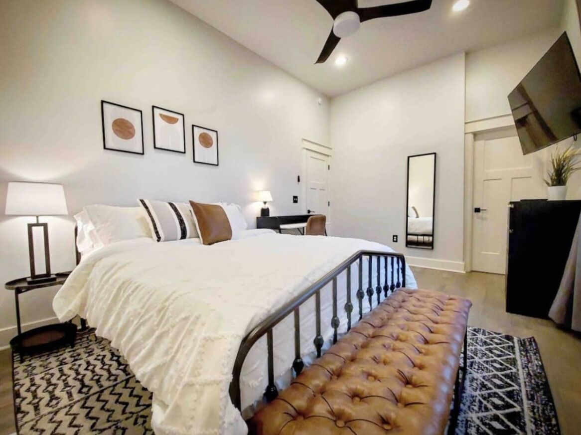 2 bedrooms, memory foam beds, desk, iron/ironing board