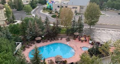 Comfortably furnished Villa with easy access to Beaver Creek Skiing
