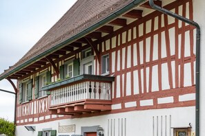 Exterior - Holiday Apartment 'Klosterhof Eggenreute' with Mountain View (Wangen im Allgäu)