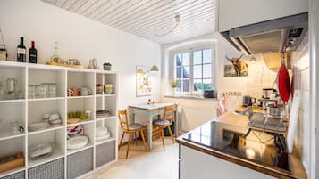 Kühlschrank, Ofen, Herdplatte, Geschirrspüler