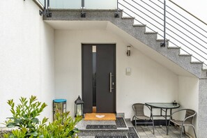 Outdoor dining - Apartment 'Familie Richter' with Wi-Fi (Lahr)