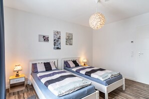 2 quartos, Wi-Fi de cortesia, roupa de cama