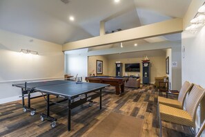 Spielezimmer