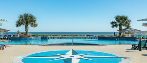 Een verwarmd zwembad