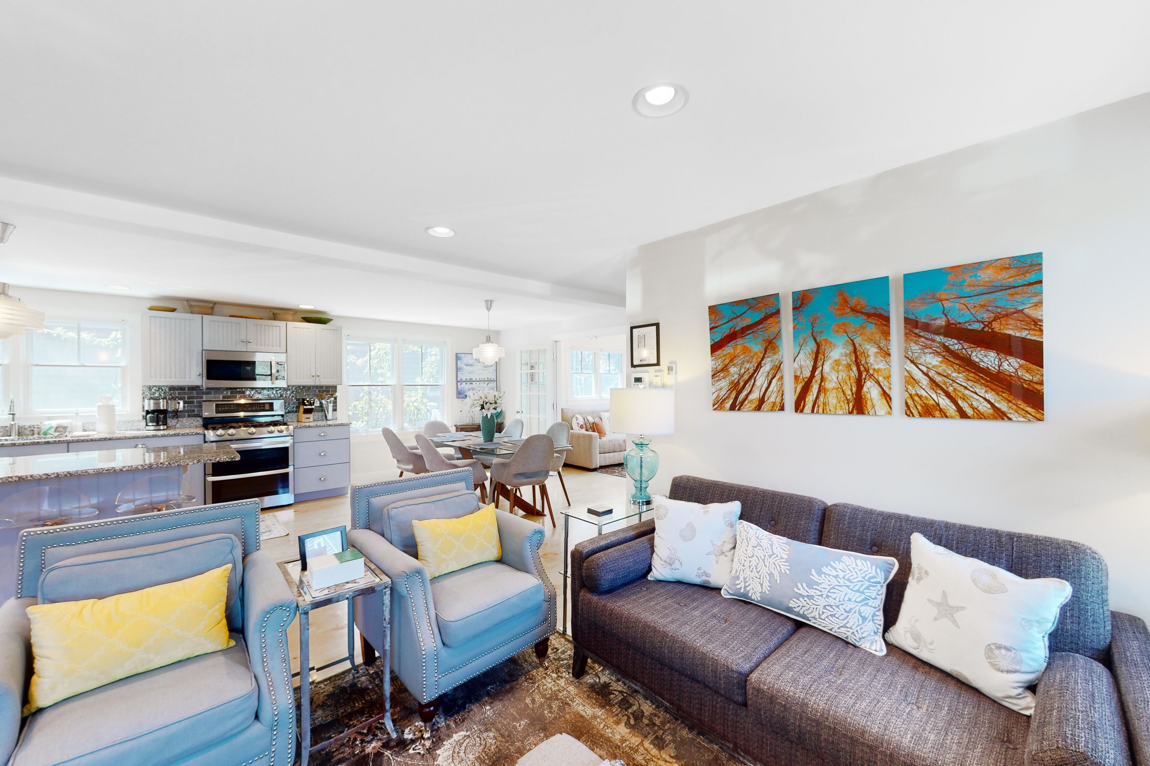 TV, Hulu, streaming services