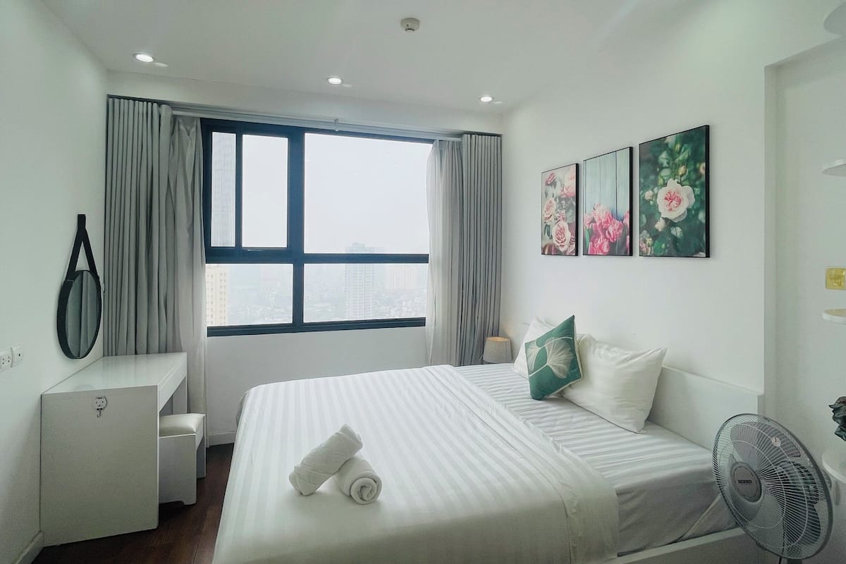 Luxury Apartment, 2 Bedrooms, City View | 1 bedroom, premium bedding, down comforters, memory foam beds