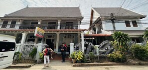 Front of property - Singharat Boutique House (Luang Prabang)